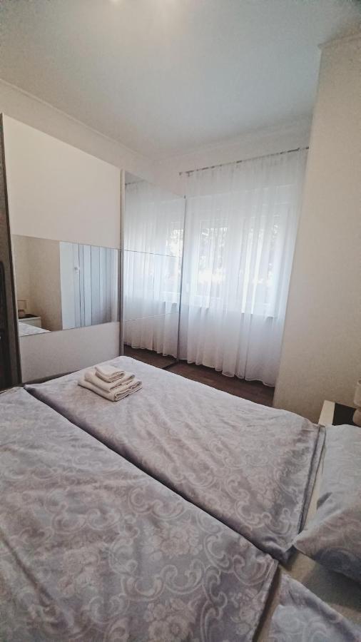 דירות PUY Apartman Dora מראה חיצוני תמונה